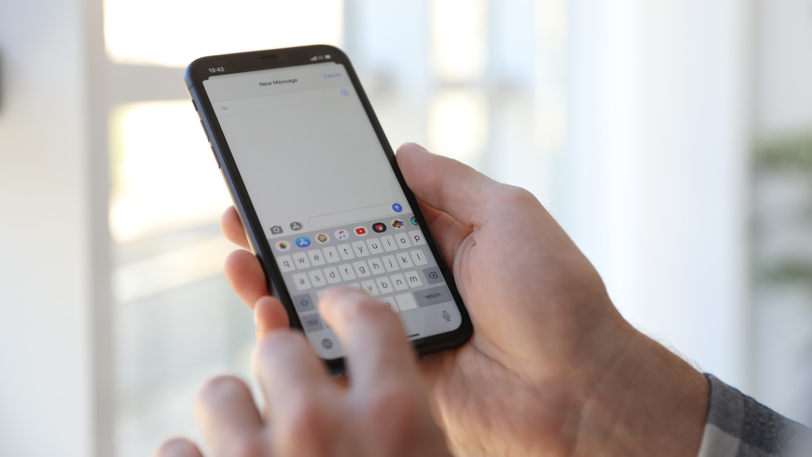 Simple Tips To Fix That Annoying iPhone Keyboard Lag