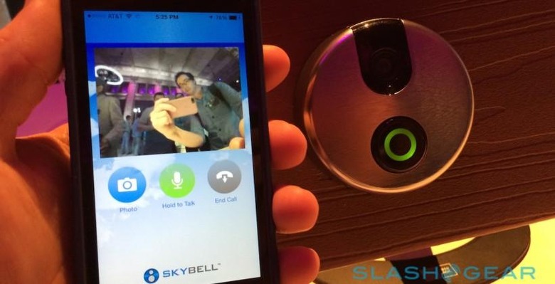 skybell-hands-on-sg-4