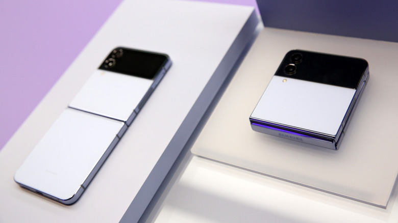 Samsung Galaxy Z Flip 4