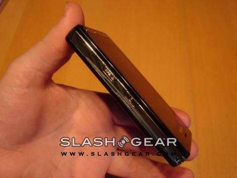 SlashGear Review: LG Prada Phone - SlashGear