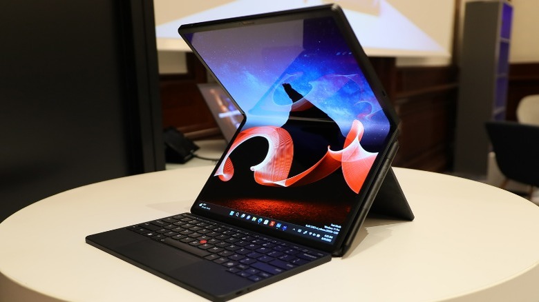 Foldable laptop