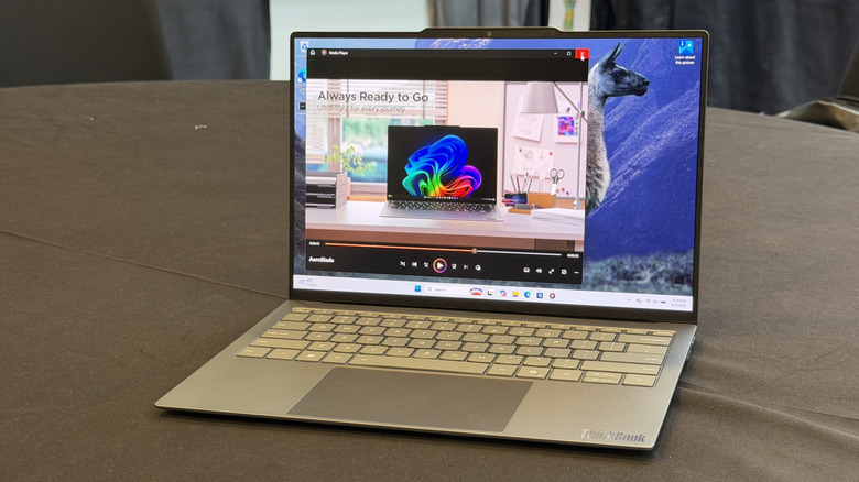Lenovo Project Aeroblade concept laptop on a table