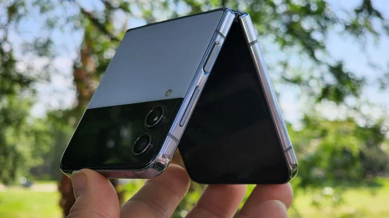 Samsung Galaxy Z Flip 4