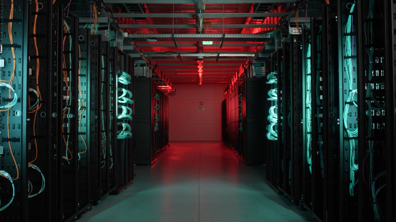 A picture of a server hall from a Nebius data center in Mäntsälä, Finland.