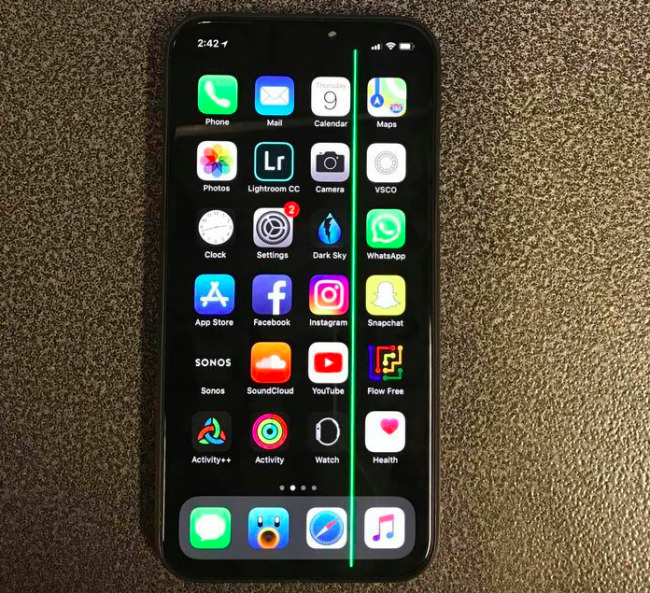 Some Iphone X Displays Have Developed A Bright Green Line Slashgear