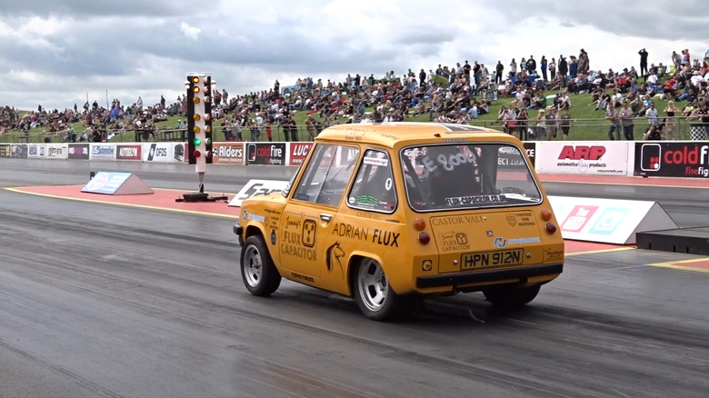 Jonny Smith's Enfield 8000 on the drag strip