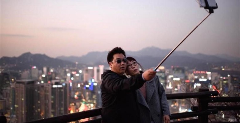 South Korea: $27k fine, 3 yrs in jail for unregistered 'selfie-sticks'
