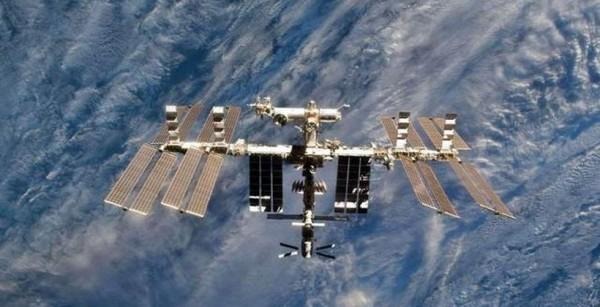 iss-820-820x420