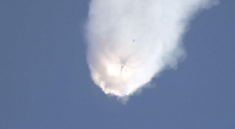 SpaceX_CRS-7_Liftoff