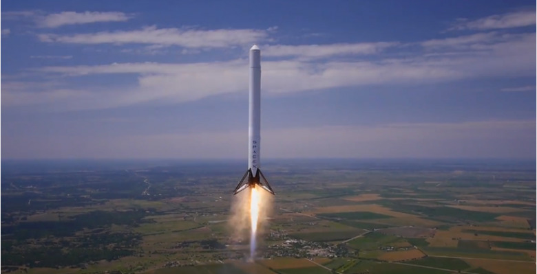spacex-f9r-1000m