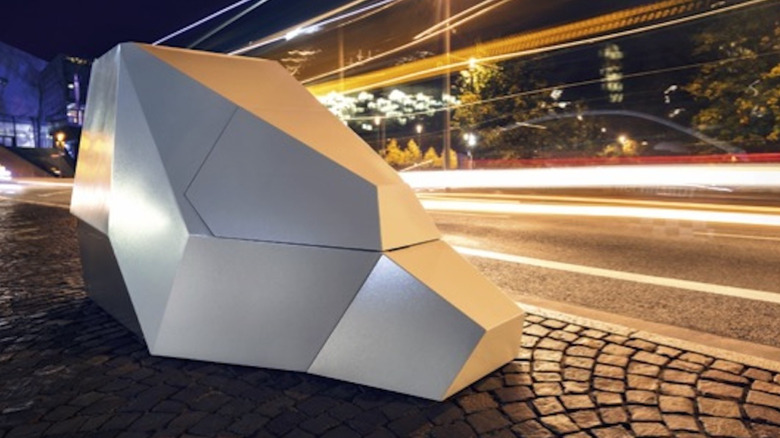 Front 3/4 view of Vitronic Poliscan Enforcement Trailer