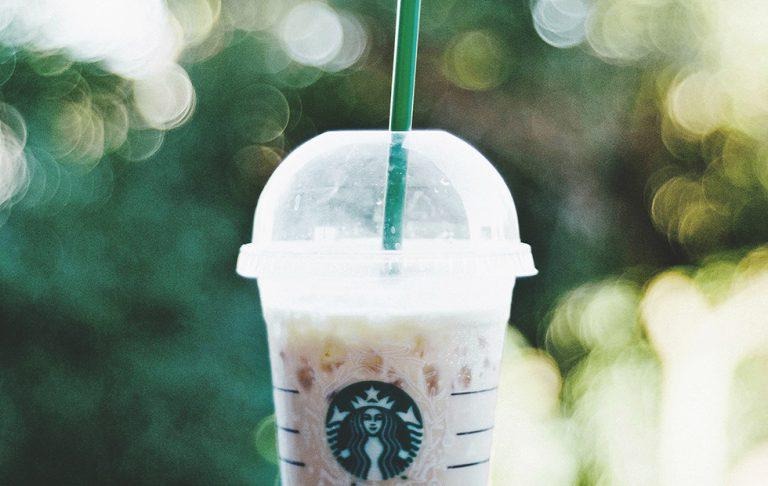 Starbucks Announces Plans to Ban Single-Use Plastic Straws by 2020