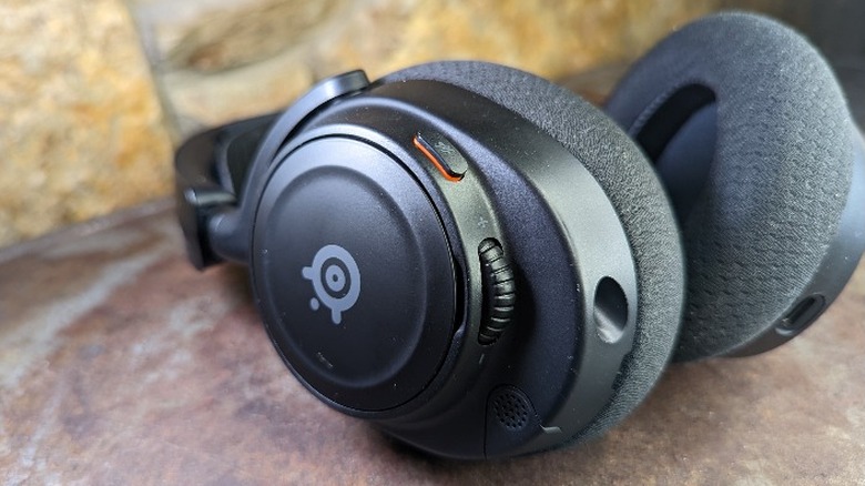 SteelSeries Arctis Nova 7