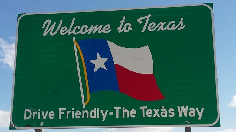 A Welcome to Texas sign along the state border