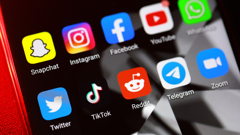 Popular social media apps