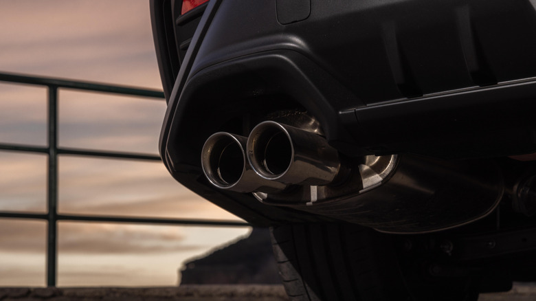 2024 Subaru WRX close-up of left side exhaust tip
