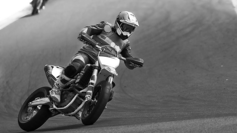 Supermoto racing