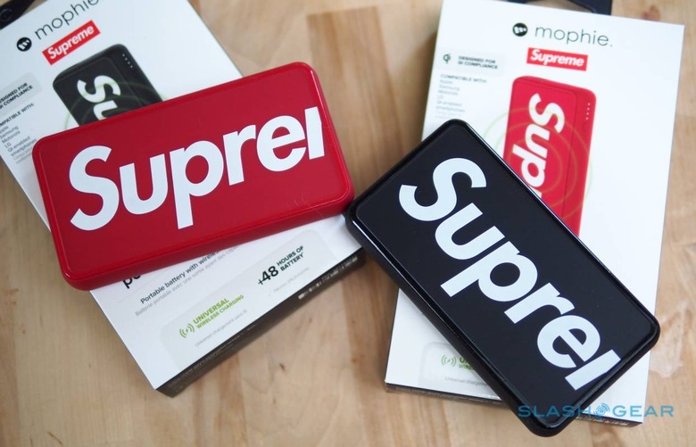 安い本物保証】 Supreme - Supreme mophie powerstation wireless XL ...