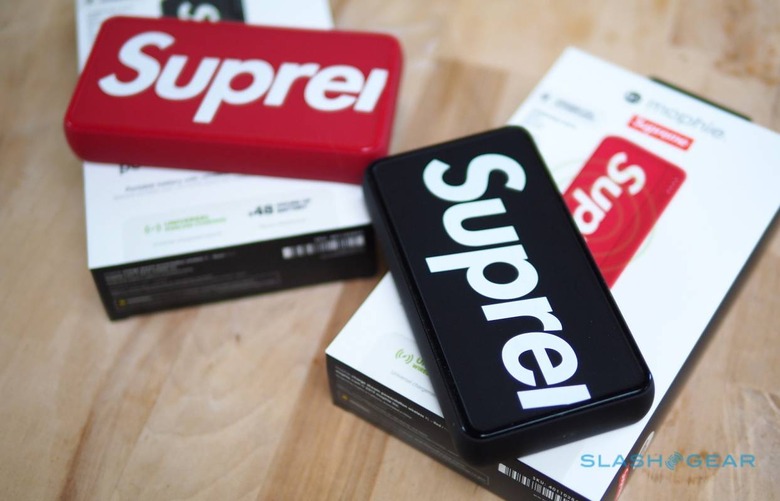 ム・ノーリ ヤフオク! - Supreme mophie powerstation Plus XL