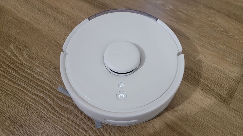 top view of switchbot k10+
