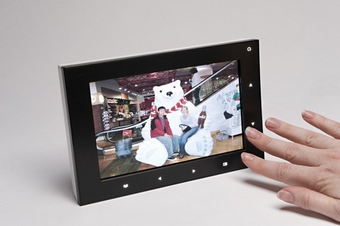 Synaptics proximity-sensor photo frame