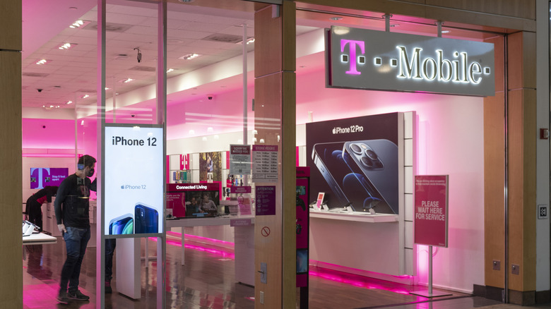 T-Mobile storefront
