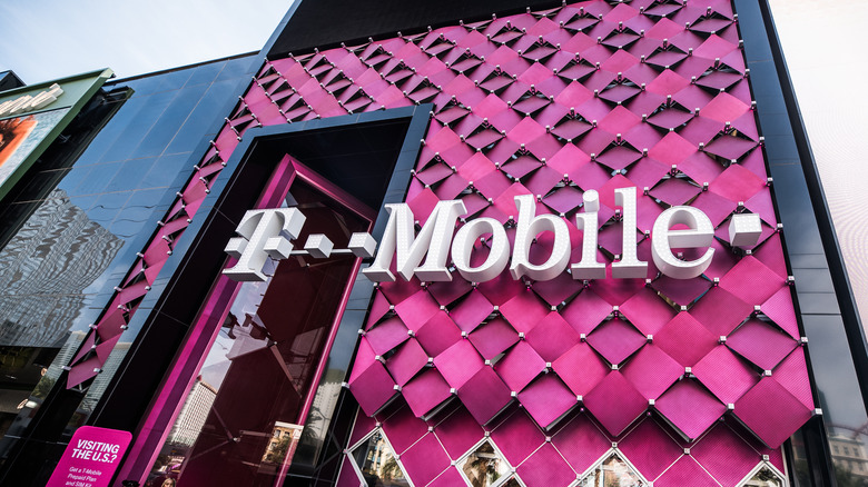 T-Mobile storefront in Las Vegas