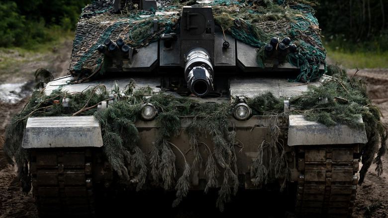 Camouflaged Challenger 2 tank