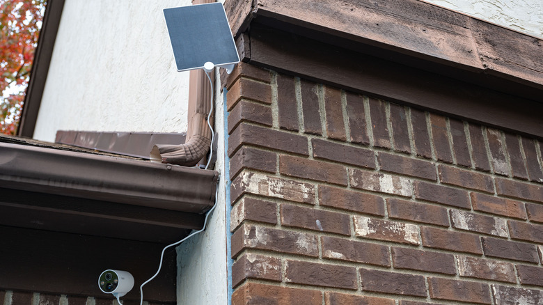 Tapo Camera and Solar Panel installed on wall
