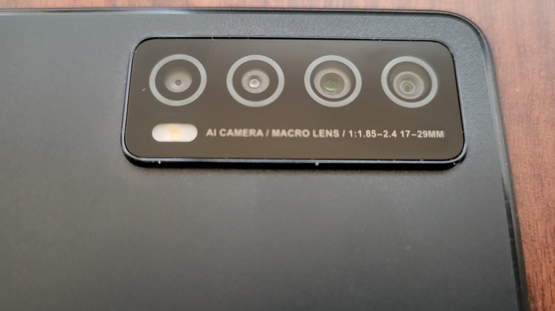 TCL Stylus 5G Cameras