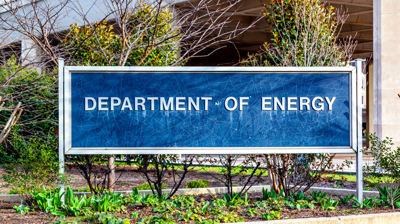 United States Department of Energy sign