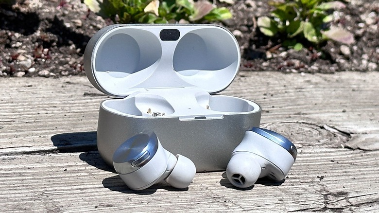 Technics EAH-AZ80 earbuds