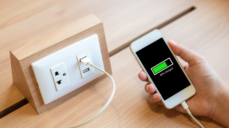 Smartphone charging