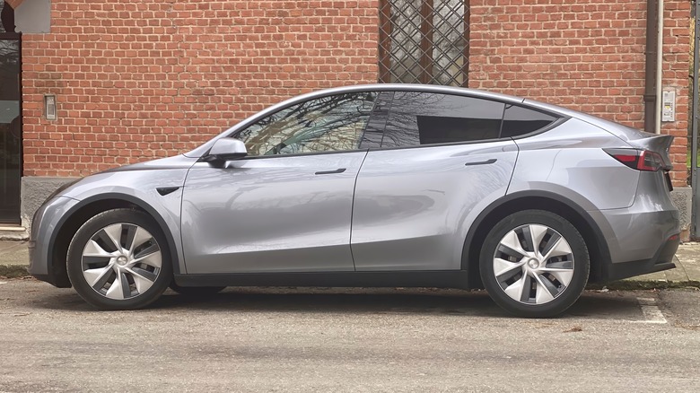 tesla drives into wall during test