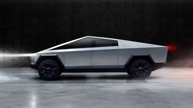 Tesla Cybertruck side