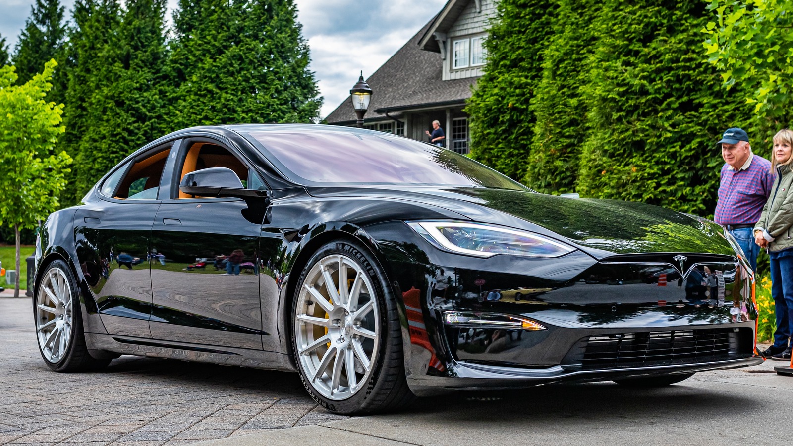 Tesla Model S Plaid Track Package : enfin sportive ?