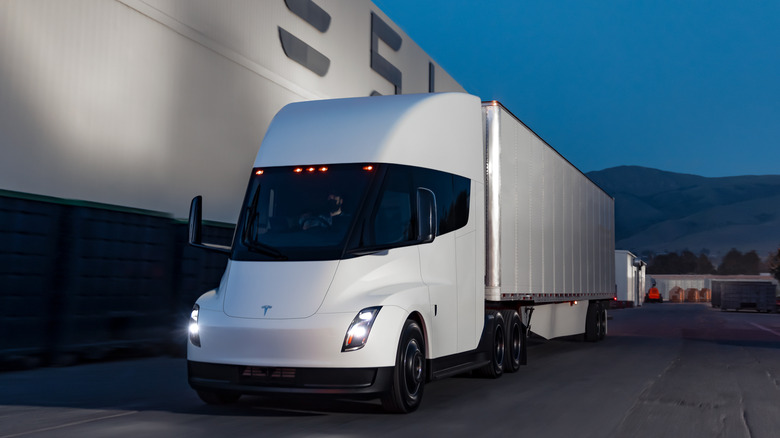 tesla semi with headlights