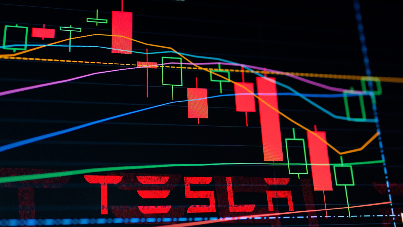 tesla-stock-woes-bring-elon-musk-s-net-worth-below-usd200-billion-slashgear