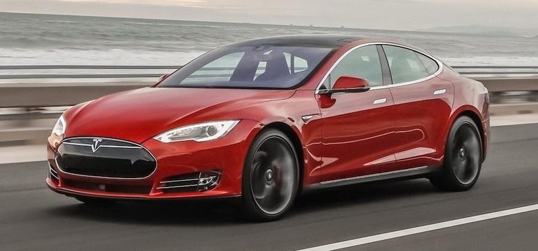 2015-tesla-model-s-p85d-first-drive-review-car-and-driver-photo-648964-s-original-896x420