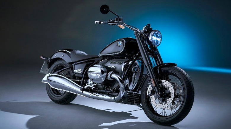 BMW R 18