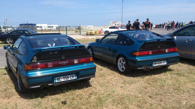 HOnda CRX rear 3/4 view