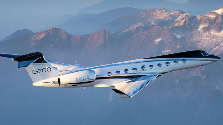 Gulfstream G700 soaring through the sky