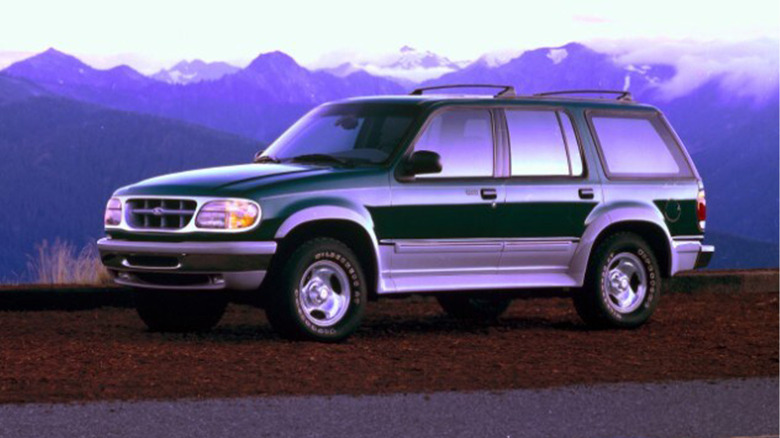 a green 1995 Ford Explorer
