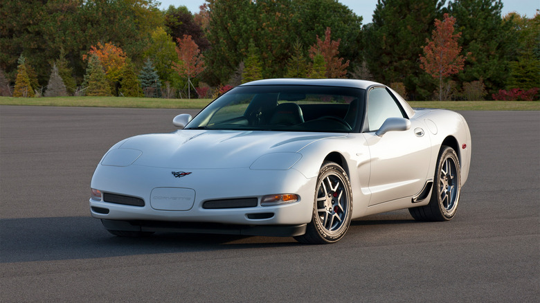 a white 2001 Chevy Corvette