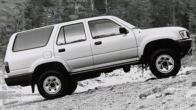 1990 Toyota 4Runner on incline