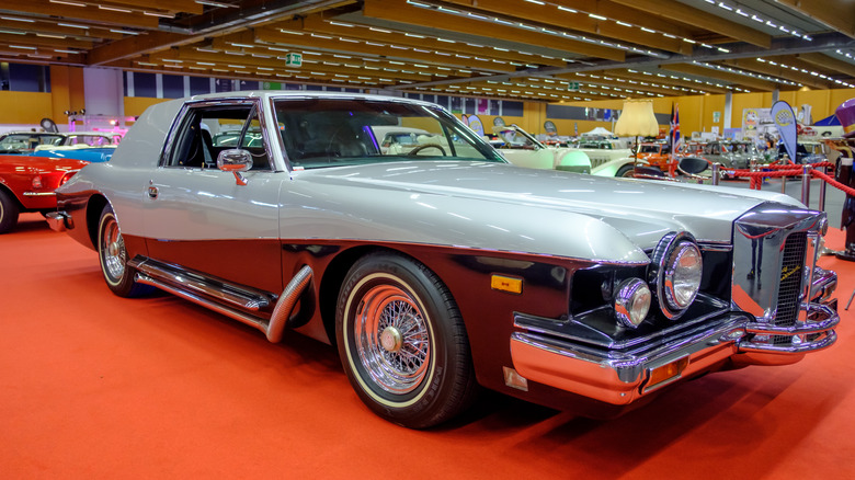 Stutz Blackhawk