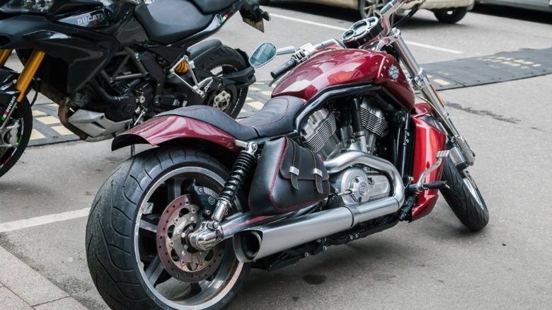 2002 Harley-Davidson VRSC V-rod in a parking lot