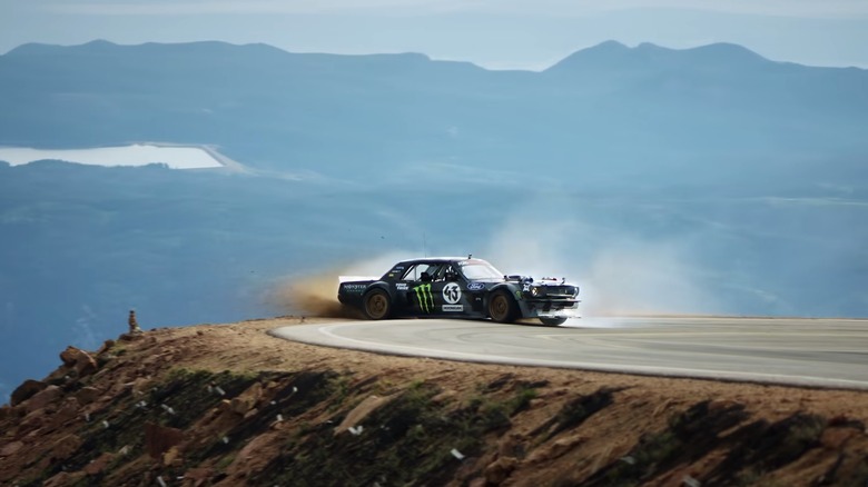 The Hoonicorn in Climbkhana: Pikes Peak