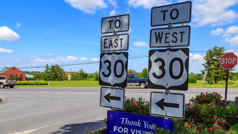 Directional sign at the US Route 30