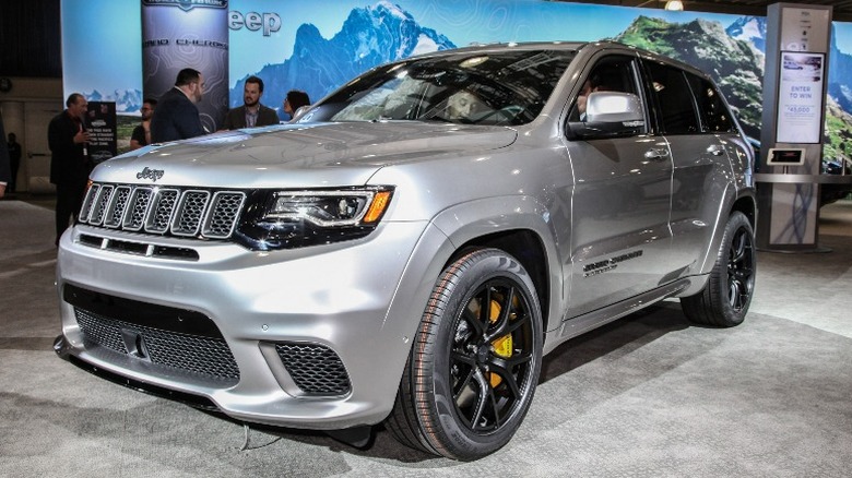 Silver 2018 Jeep Grand Cherokee Trackhawk